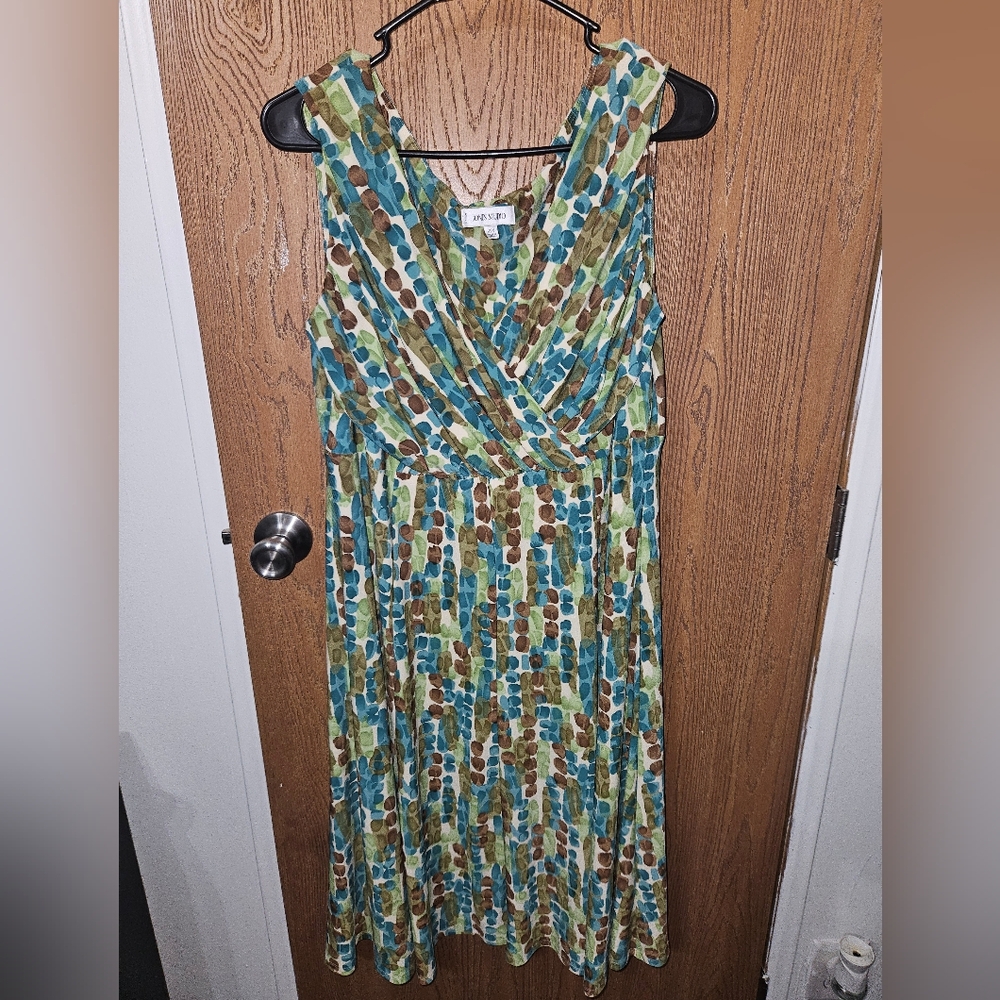 Size 16 W Dress